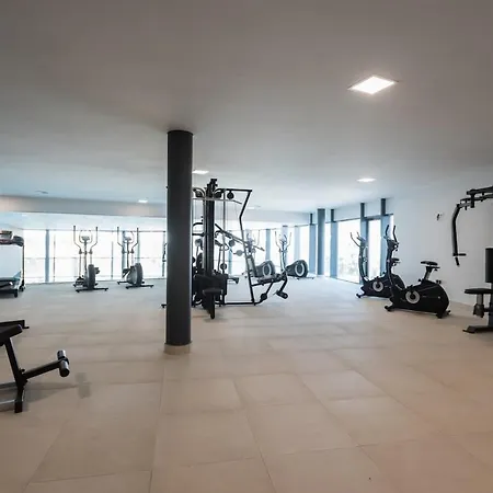 Apartman Beautiful With In & Outdoor Pool Estepona