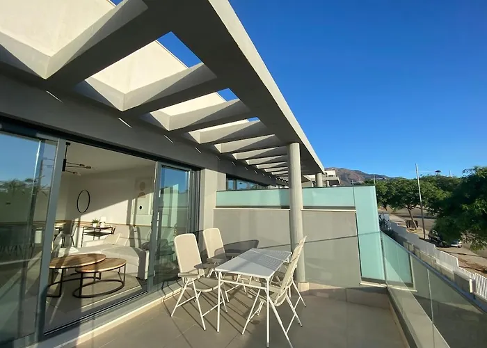 Apartment Beautiful With In & Outdoor Pool