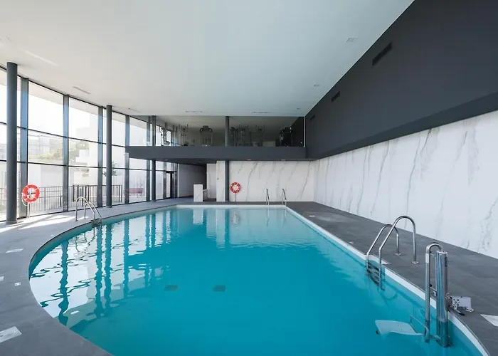 Beautiful With In & Outdoor Pool Apartment Estepona