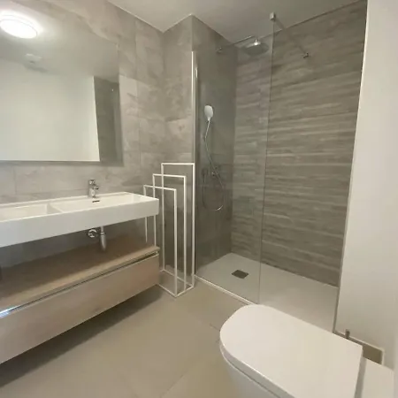 Beautiful With In & Outdoor Pool